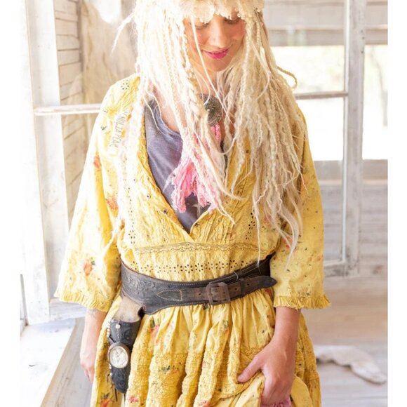 Magnolia Pearl Dresses & Skirts - NEW Magnolia Pearl Floral Raelle Dress